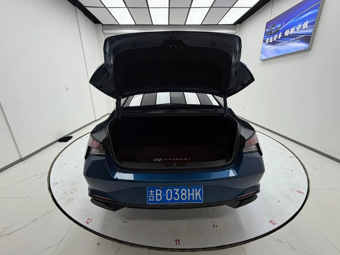 Hyundai Elantra 2021 1.5L CVT GLX Elite Edition фото 8