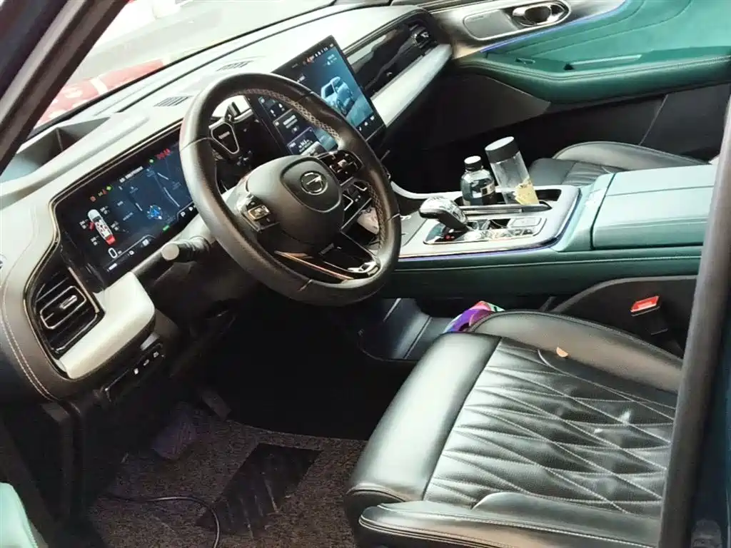 GAC Trumpchi Trumpchi GS8 2022 Dual Engine Series 2.0TM 4WD Premium Edition (6-Seater) фото 15