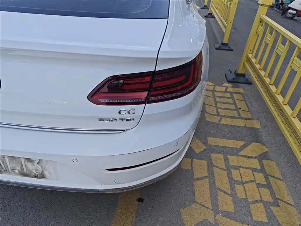 Volkswagen FAW-Volkswagen CC 2020 330TSI Elegance Version China VI фото 8