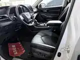Photo 8 - Toyota Highlander