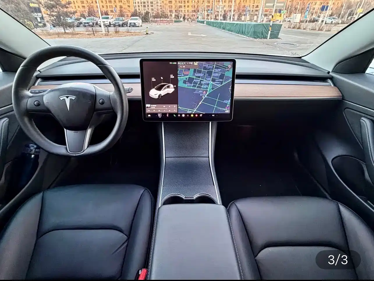 TESLA MODEL 3