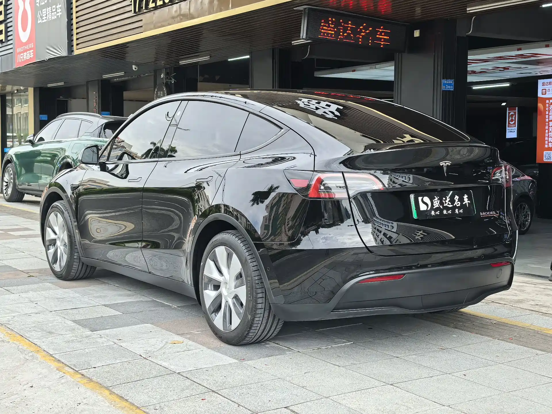 Фото 6 - Tesla Model Y