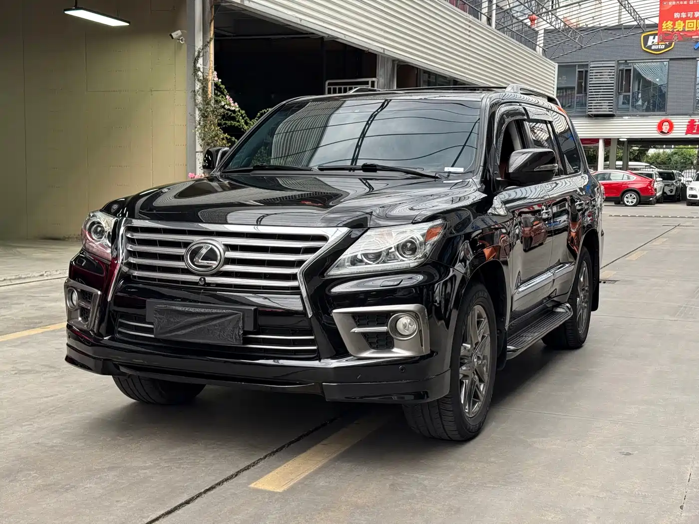 Lexus LX 2013 570