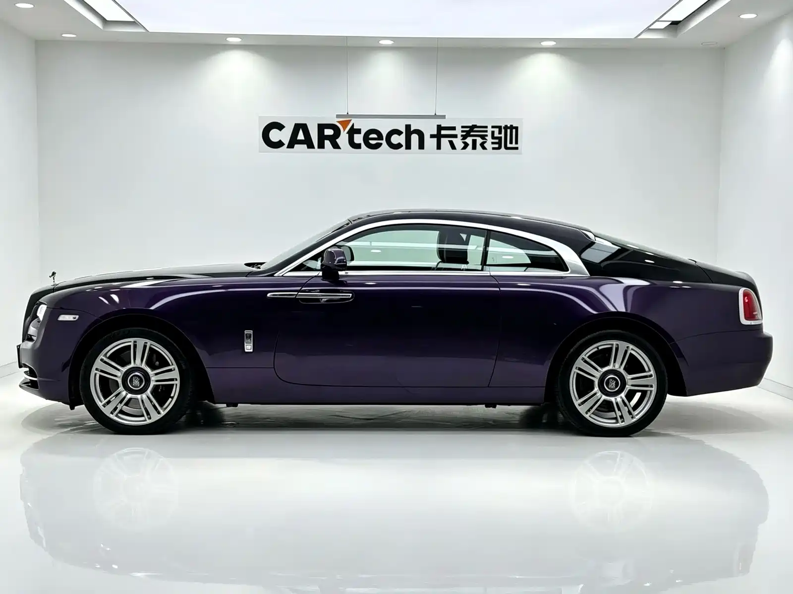 Фото 4 - Rolls-Royce Wraith