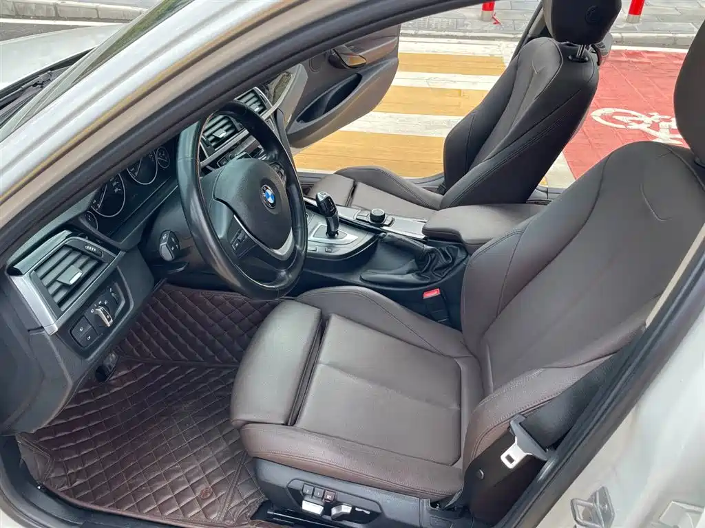 BMW 3 Series 2018 320Li Fashion Style фото 9