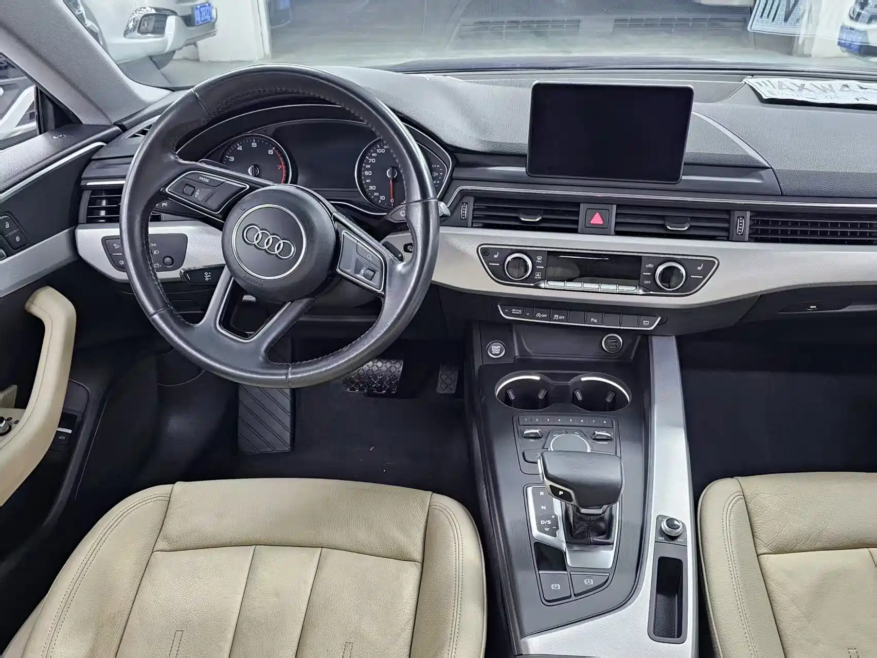 Фото 16 - Audi A5 (Import)