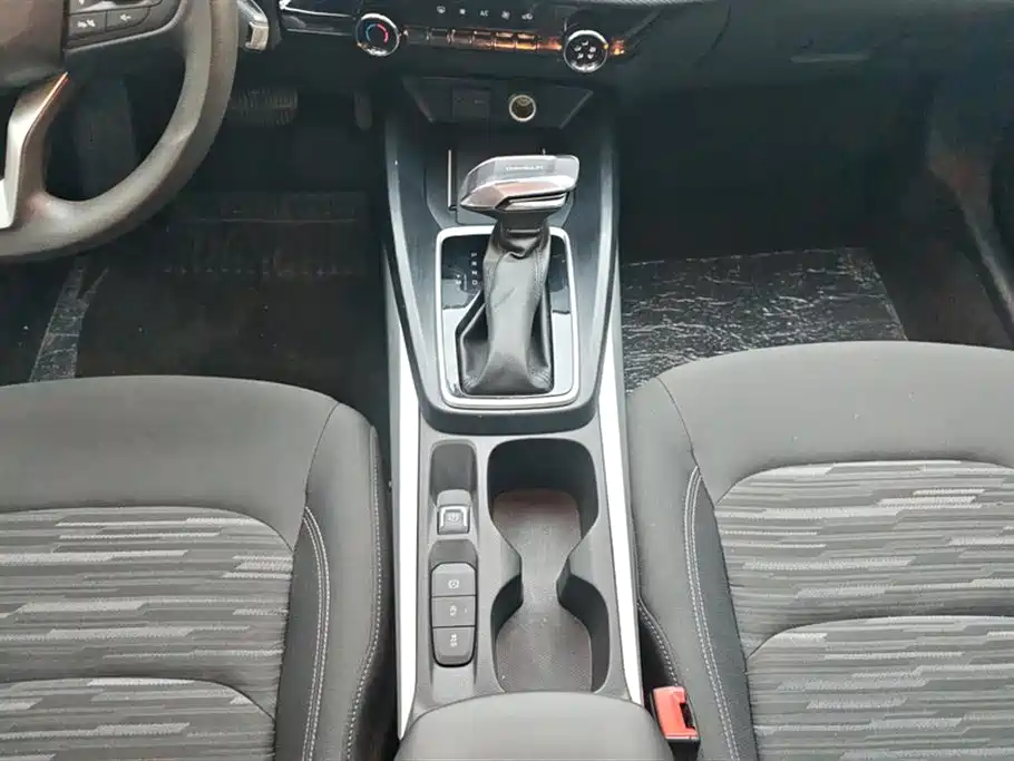 Chevrolet Monza 2023 1.5L DCT Enjoyment Edition фото 16