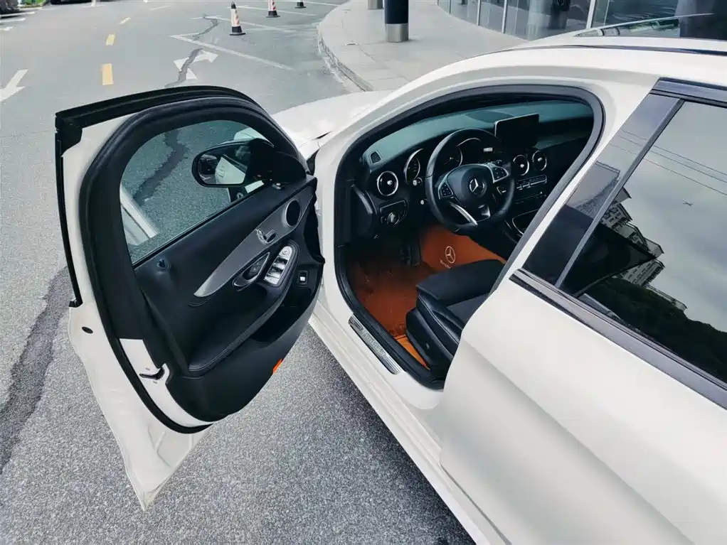 Mercedes-Benz C-Class 2017 C 200 Sport фото 13