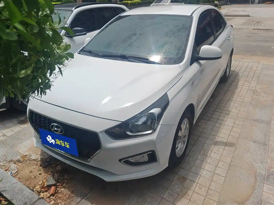 Hyundai Verna 2017 1.4L Manual Renewal China V фото 2