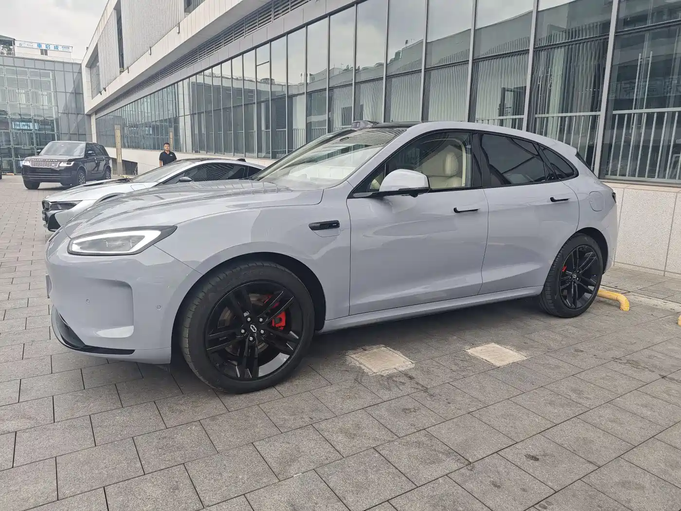 AITO Wenjie AITO M5 2024 Extended Range Max RS AWD Advanced Smart Driving Edition фото 10