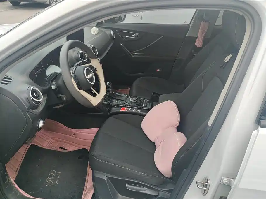 Audi Q2L 2018 35 TFSI Launch Exclusive Edition China V фото 9