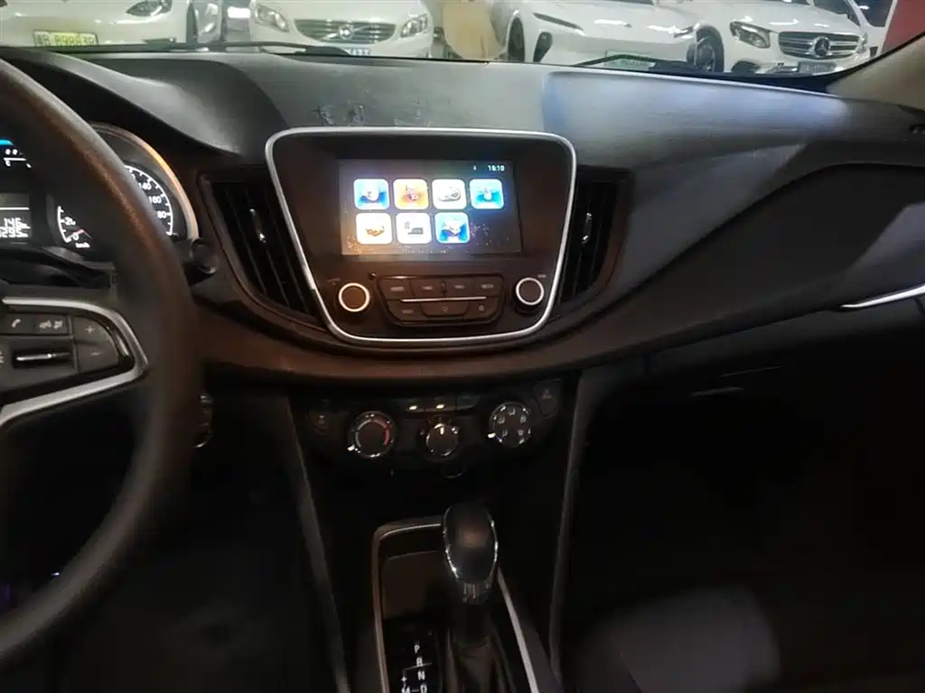Chevrolet Cavalier 2019 320 Automatic Joy Edition фото 13