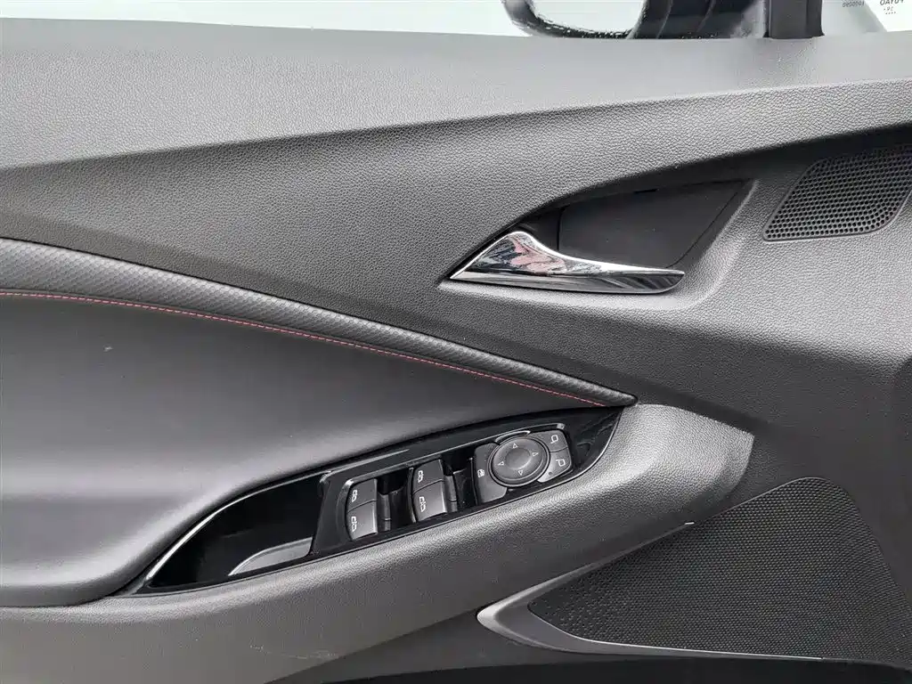 Chevrolet Volando 2020 Mild Hybrid Redline 530T Automatic Premium Edition (5+2 seater) фото 9