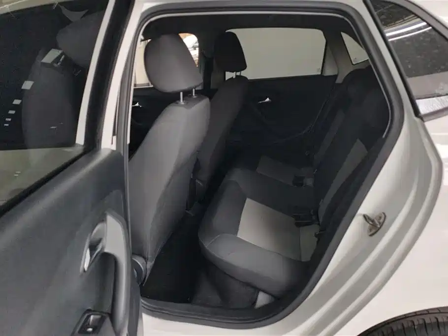 Volkswagen Polo 2018 1.5L Auto Safe Drive фото 11
