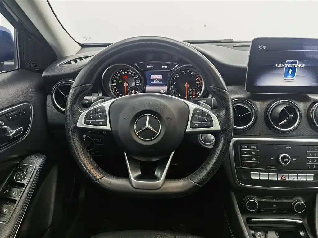 Mercedes-Benz GLA 2019 GLA 200 Dynamic фото 11
