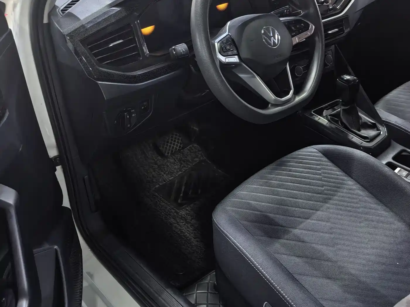 Volkswagen Lavida 2025 Model New Edge 1.5L New Wish Edition фото 5