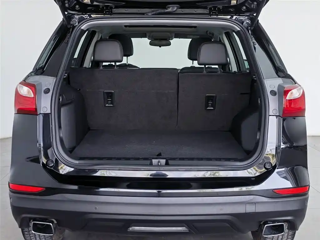 Chevrolet Equinox 2018 RS 550T Automatic 4WD Pioneer Edition фото 16