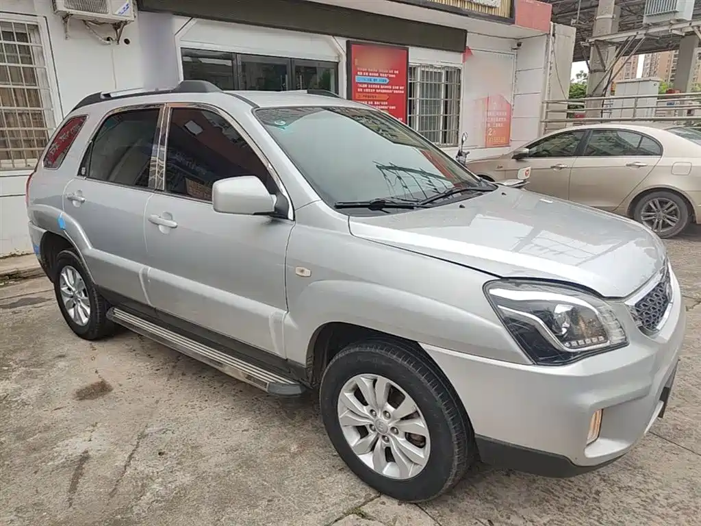 Kia Sportage 2013 2.0L Automatic 2WD GL фото 4