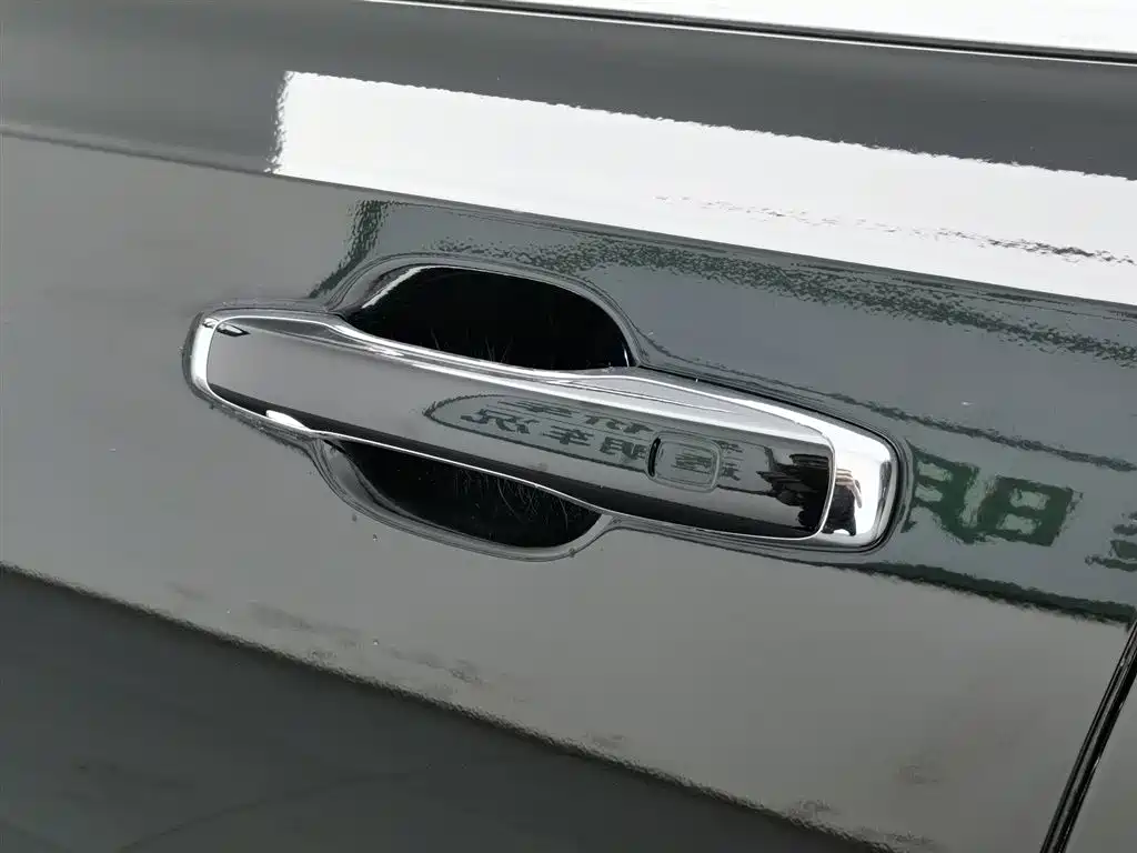Volvo S90 Plug-in Hybrid 2022 T8 Recharge Plug-in Hybrid Momentum Luxury Edition фото 18