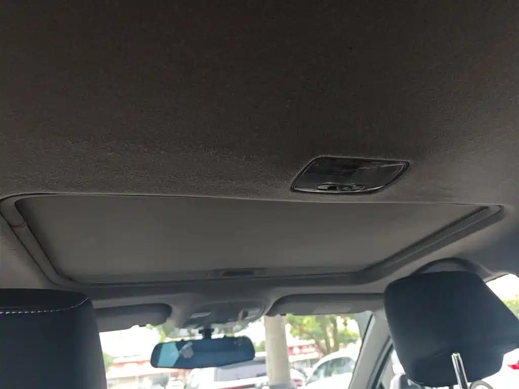 BYD Qin 2019 1.5L Automatic Prestige фото 18