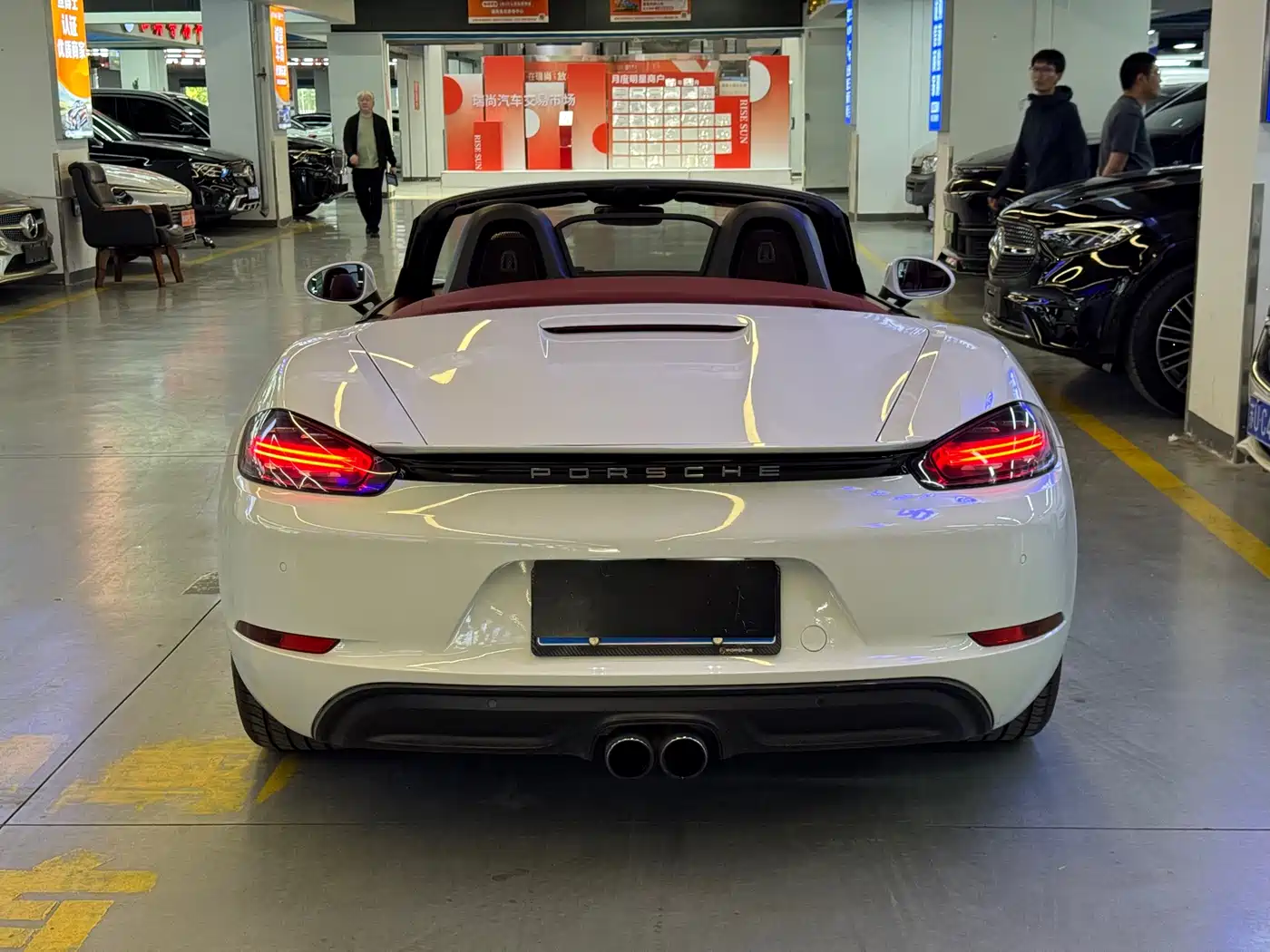 Porsche 718 2018 Boxster 2.0T фото 23