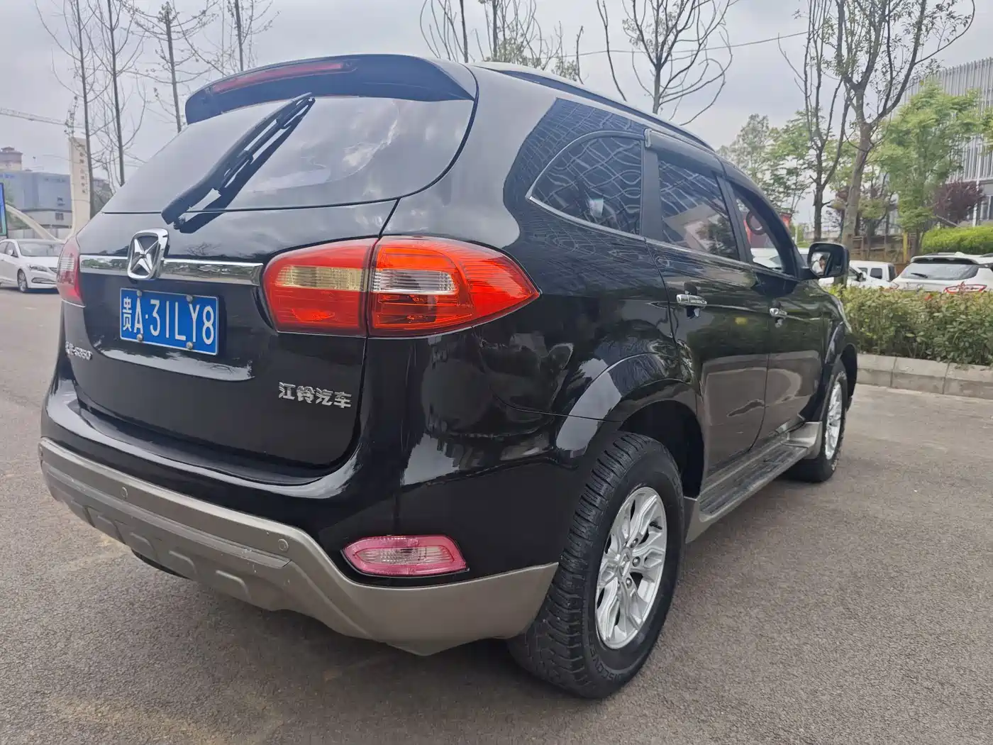 Jiangling Yusheng S350 2015 2013 2.4T Automatic 2WD Diesel Premium Luxury 5-seater