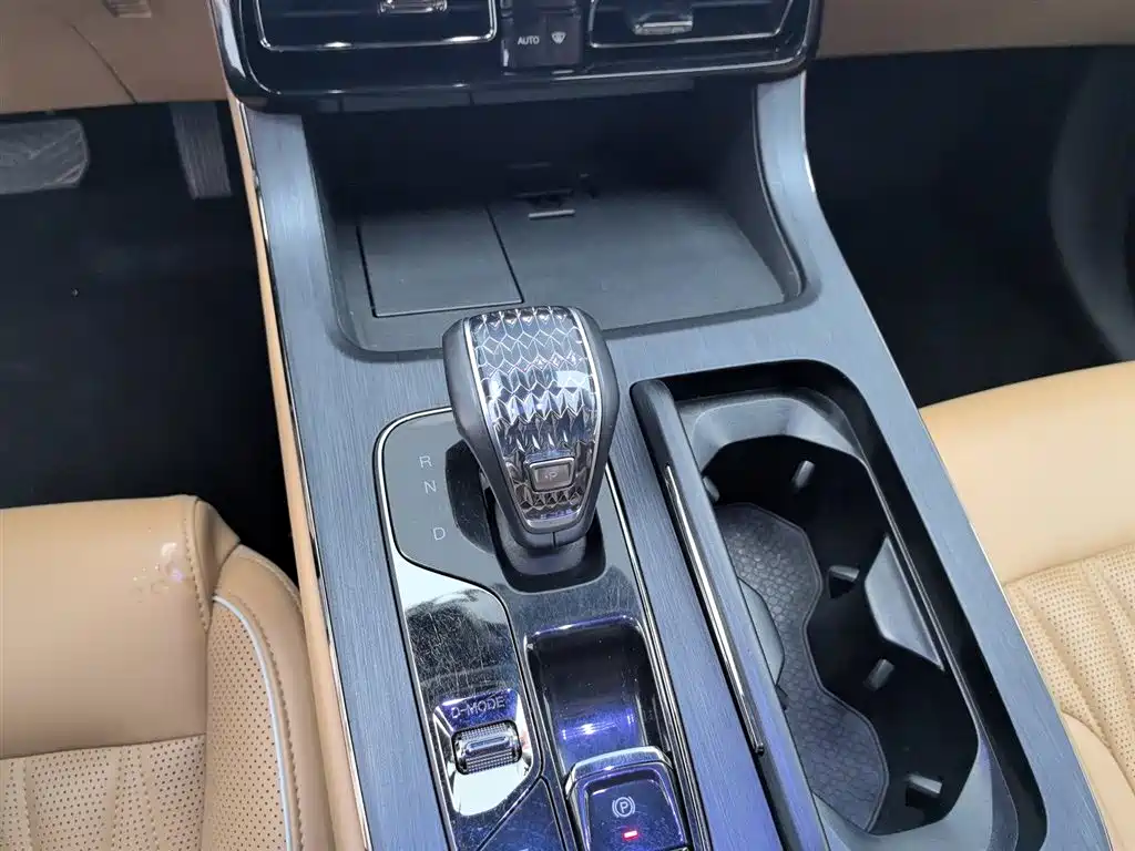GAC Trumpchi Trumpchi ES9 2024 PHEV 143km Pro фото 13