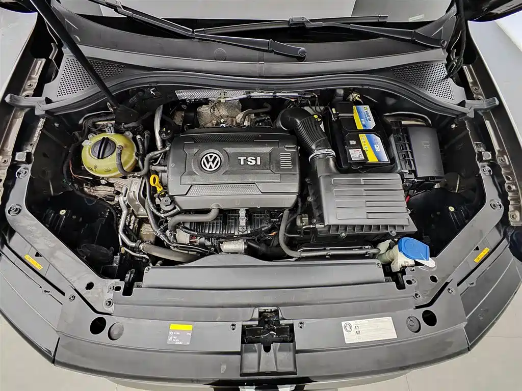 Volkswagen Tiguan L 2017 330TSI Automatic 2WD Comfort Edition фото 6