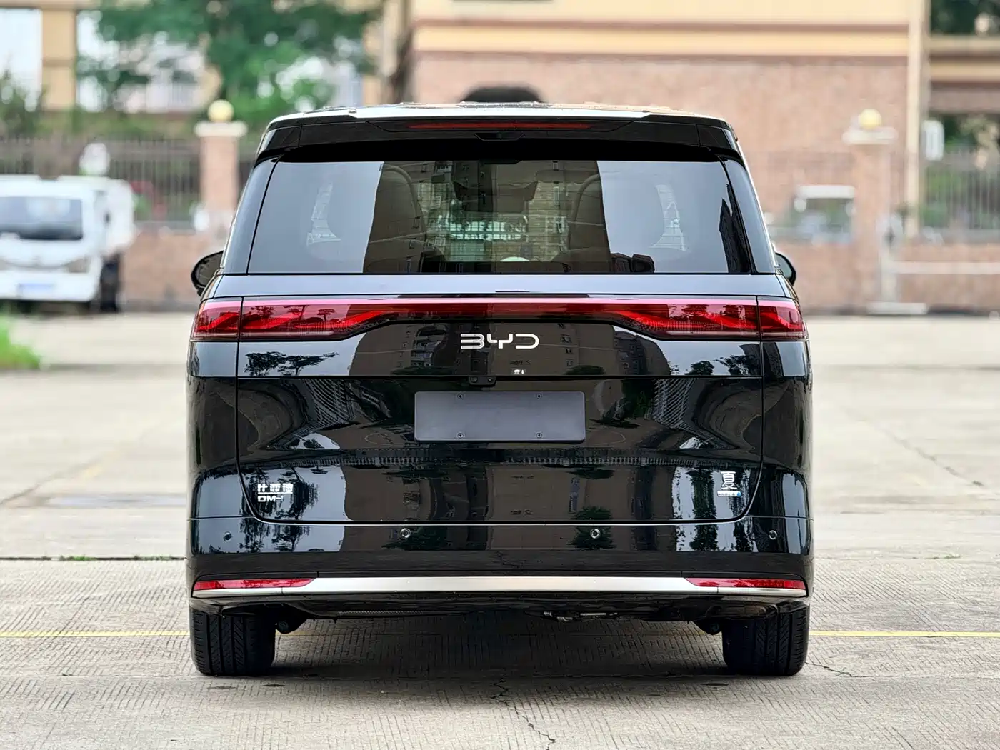 BYD Xia 2025 DM-i 1.5T 180km Excellence фото 6