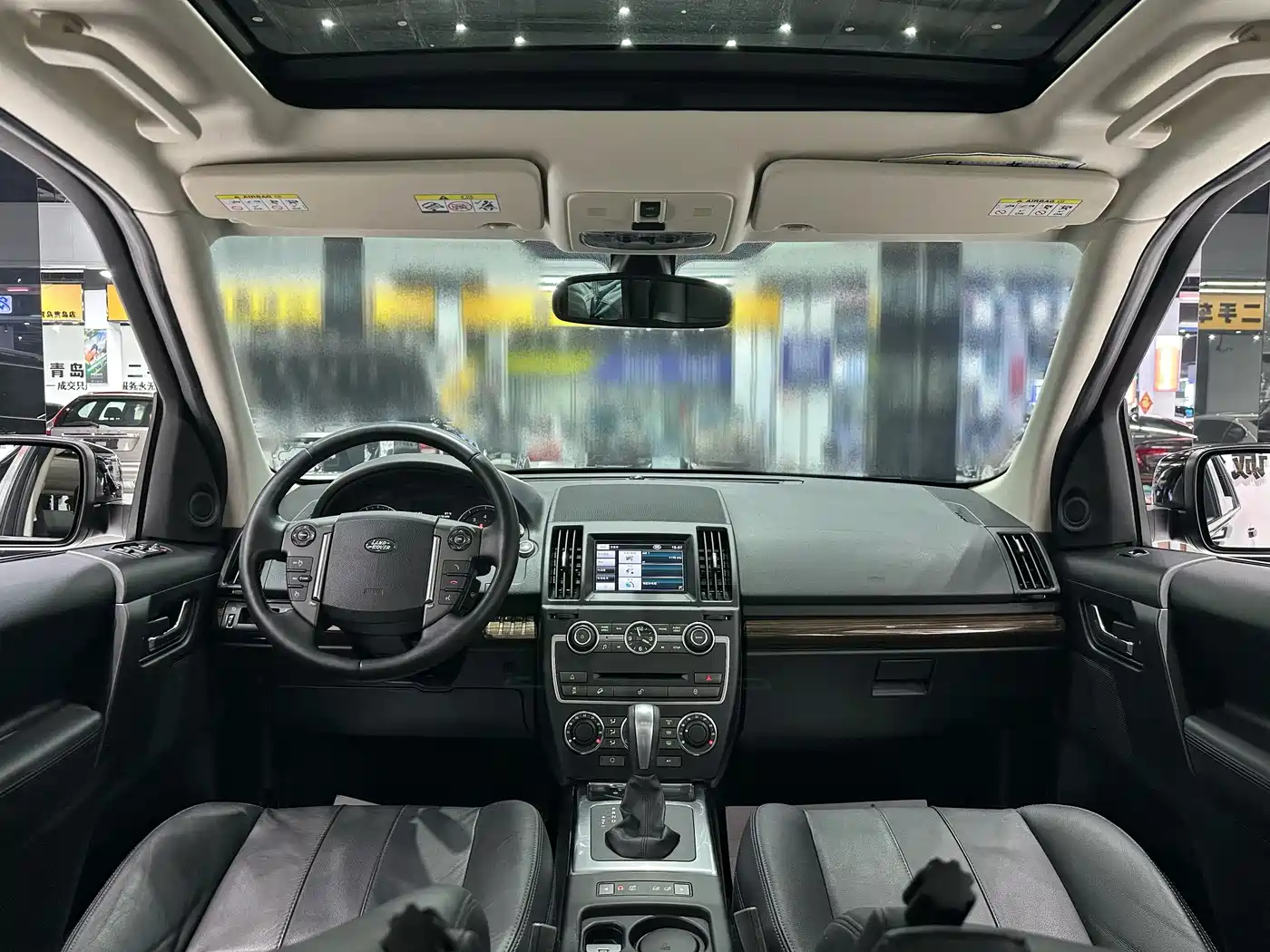 Land Rover Freelander 2 2013 2.0T Si4 SE Petrol Version фото 7