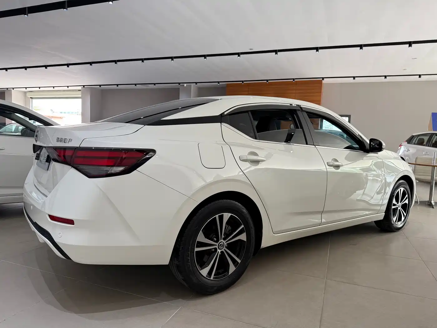 Nissan SYLPHY, миниатюра 13