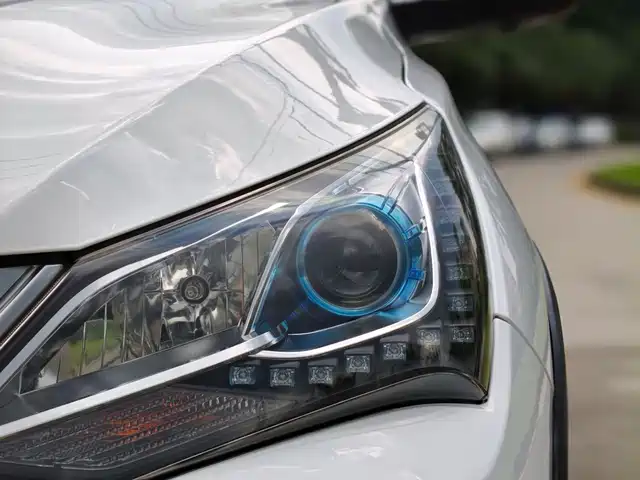 BYD Song New Energy 2017 Song DM 1.5TID AWD Premium — фото 4