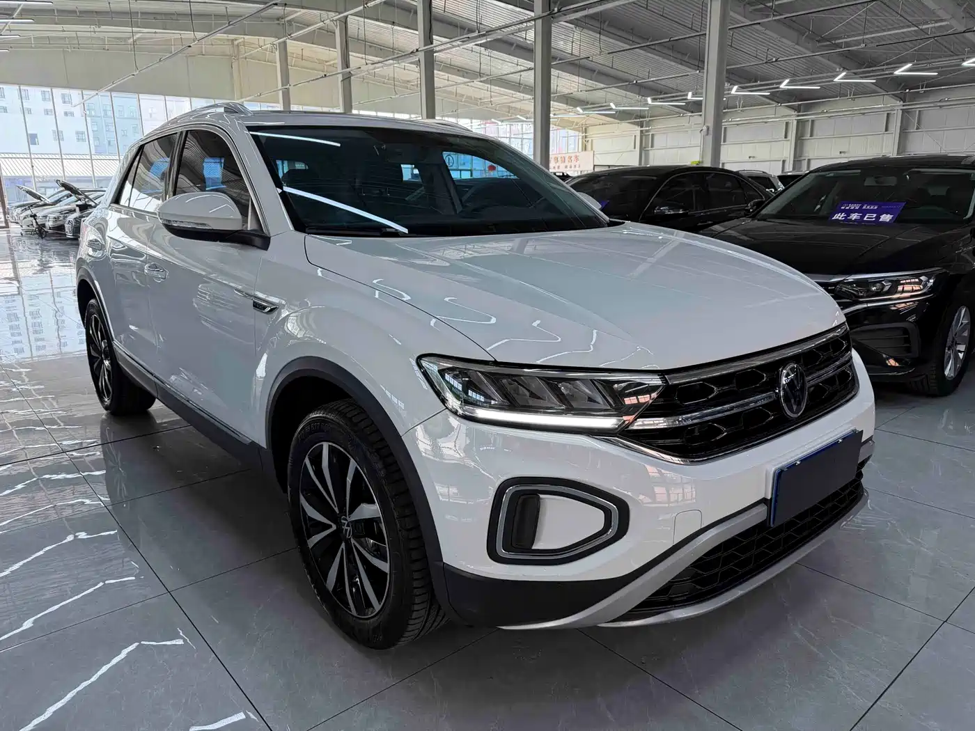 Volkswagen T-ROC 2023 280TSI DSG 2WD Time Edition фото 3