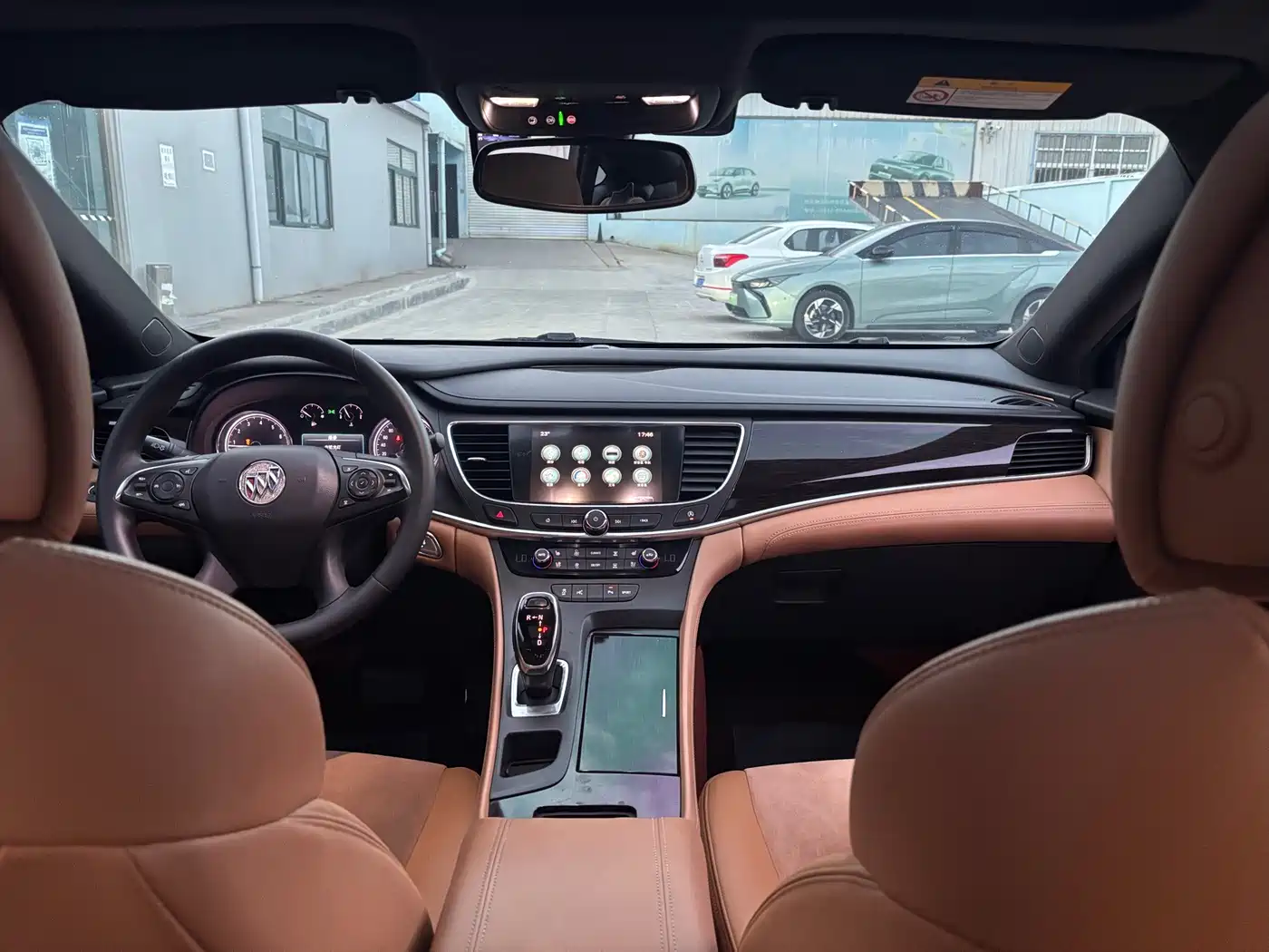 Фото 5 - Buick LaCrosse