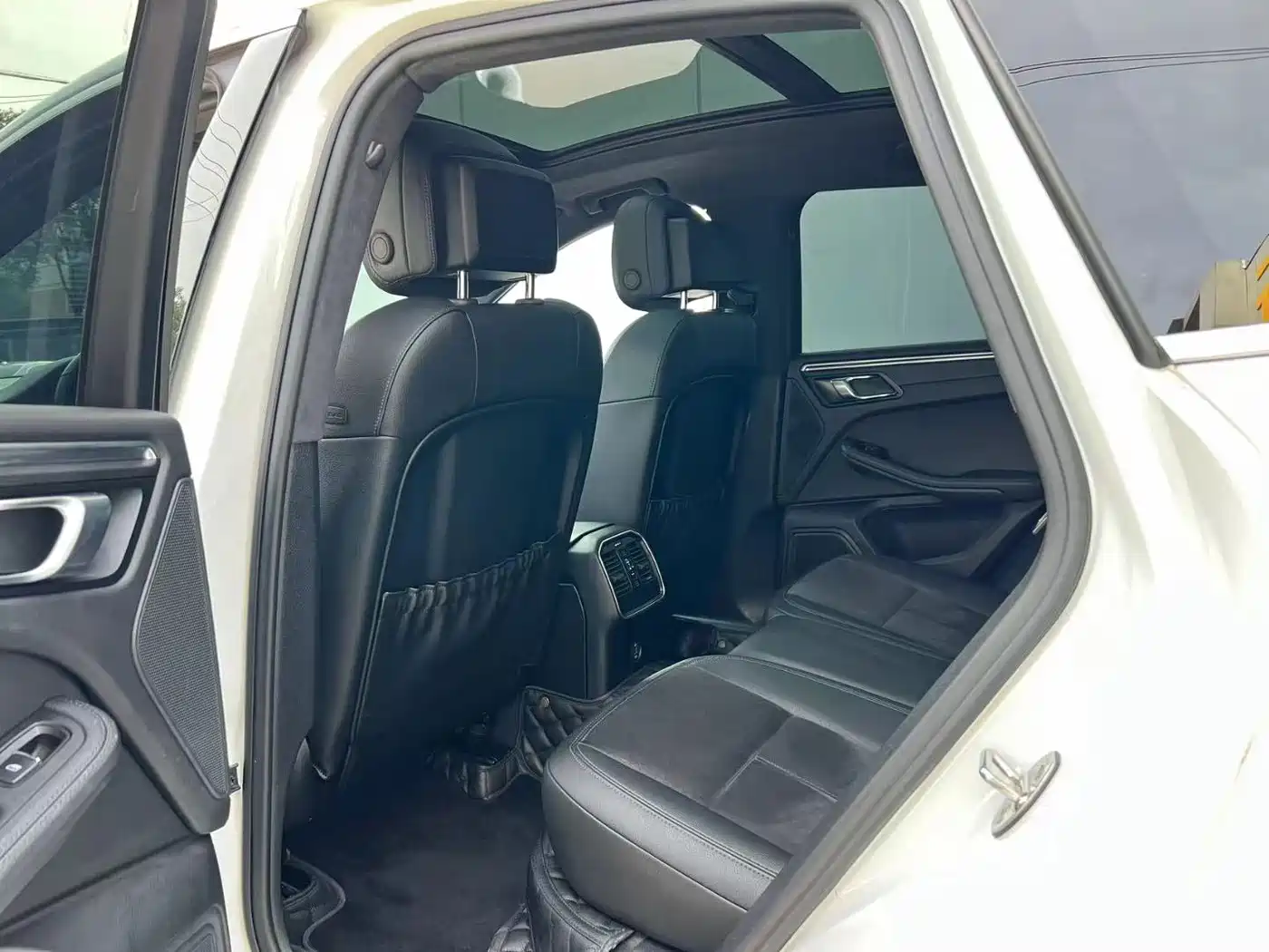 Porsche Macan 2018 Macan 2.0T фото 8