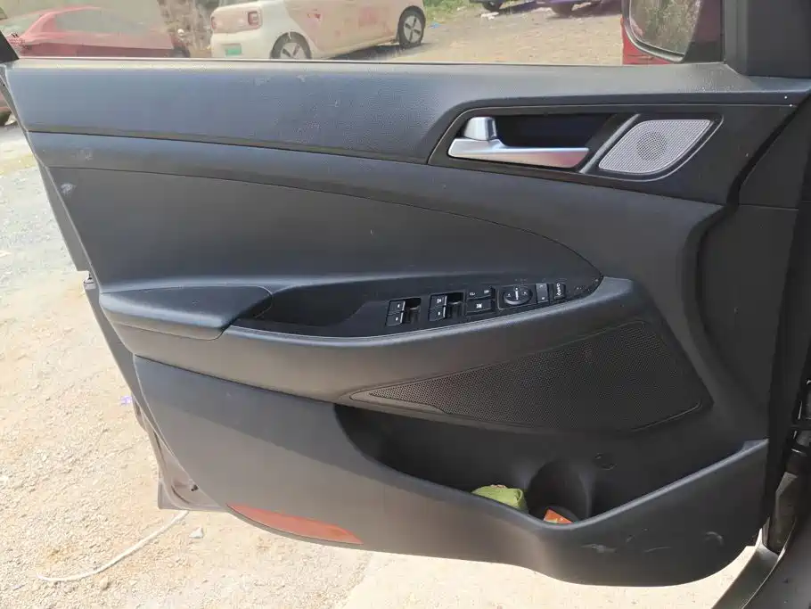 Фото 7 - Hyundai Tucson