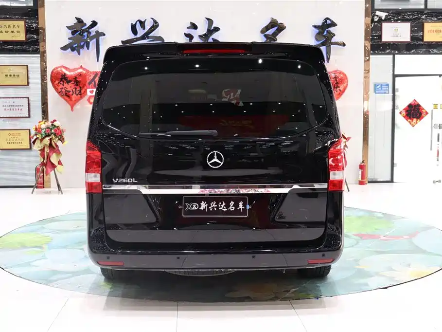 Mercedes-Benz Vito 2023 2.0T Business 7-Seater фото 6