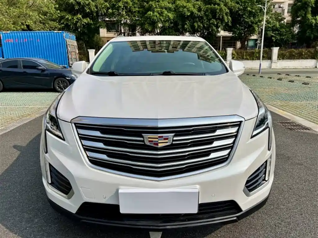 Cadillac XT5 2018 28T 4WD Luxury фото 2