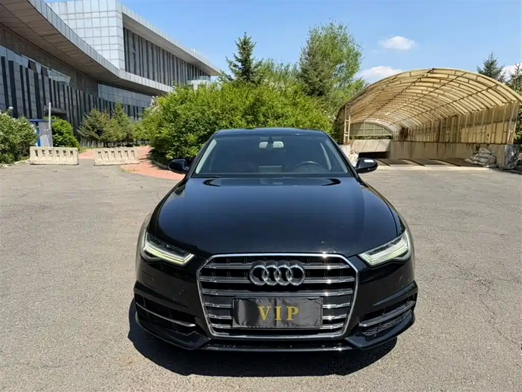 Audi A6L 2018 30th Anniversary 35 TFSI Fashion фото 2