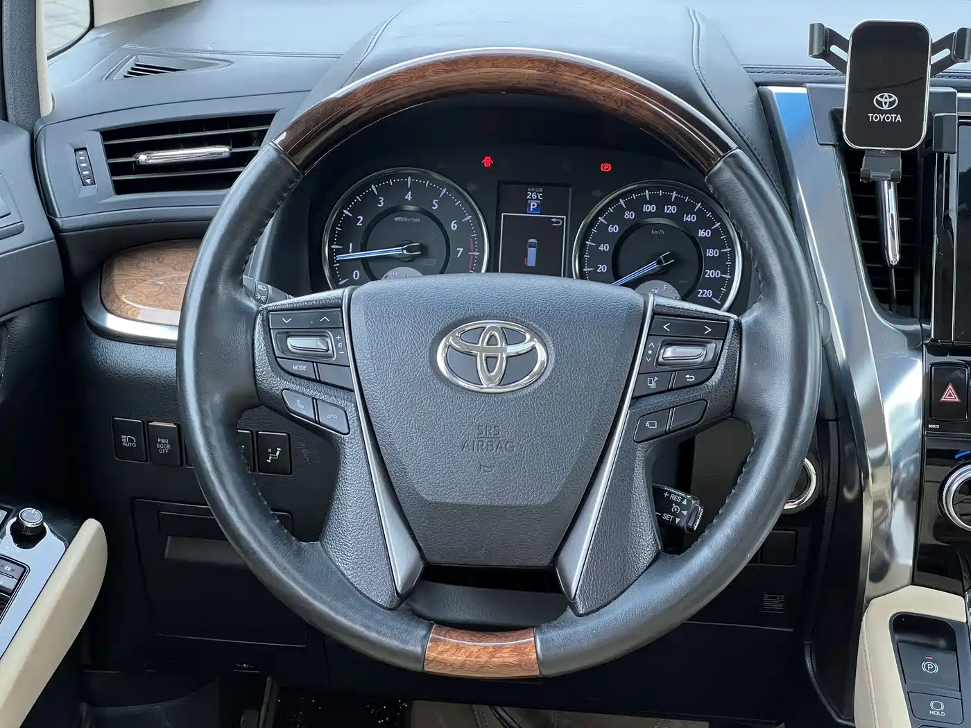 Toyota Alphard 2015 3.5L Premium Edition фото 15