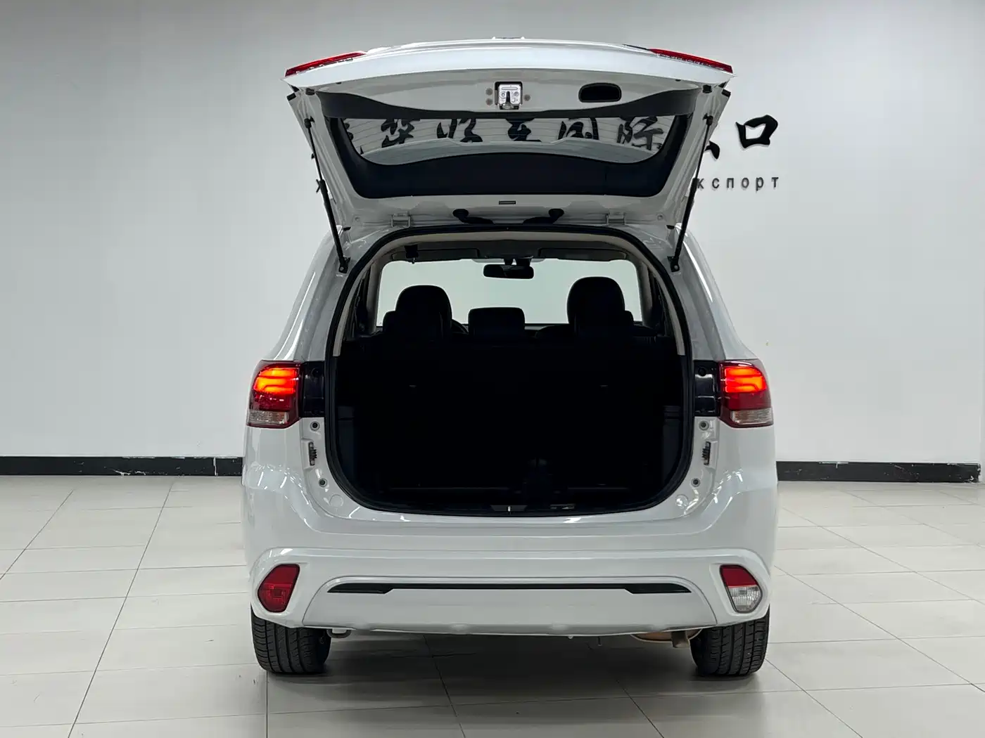 Mitsubishi Outlander 2021 2.0L 2WD Smooth Ride Version 5-Seater фото 12
