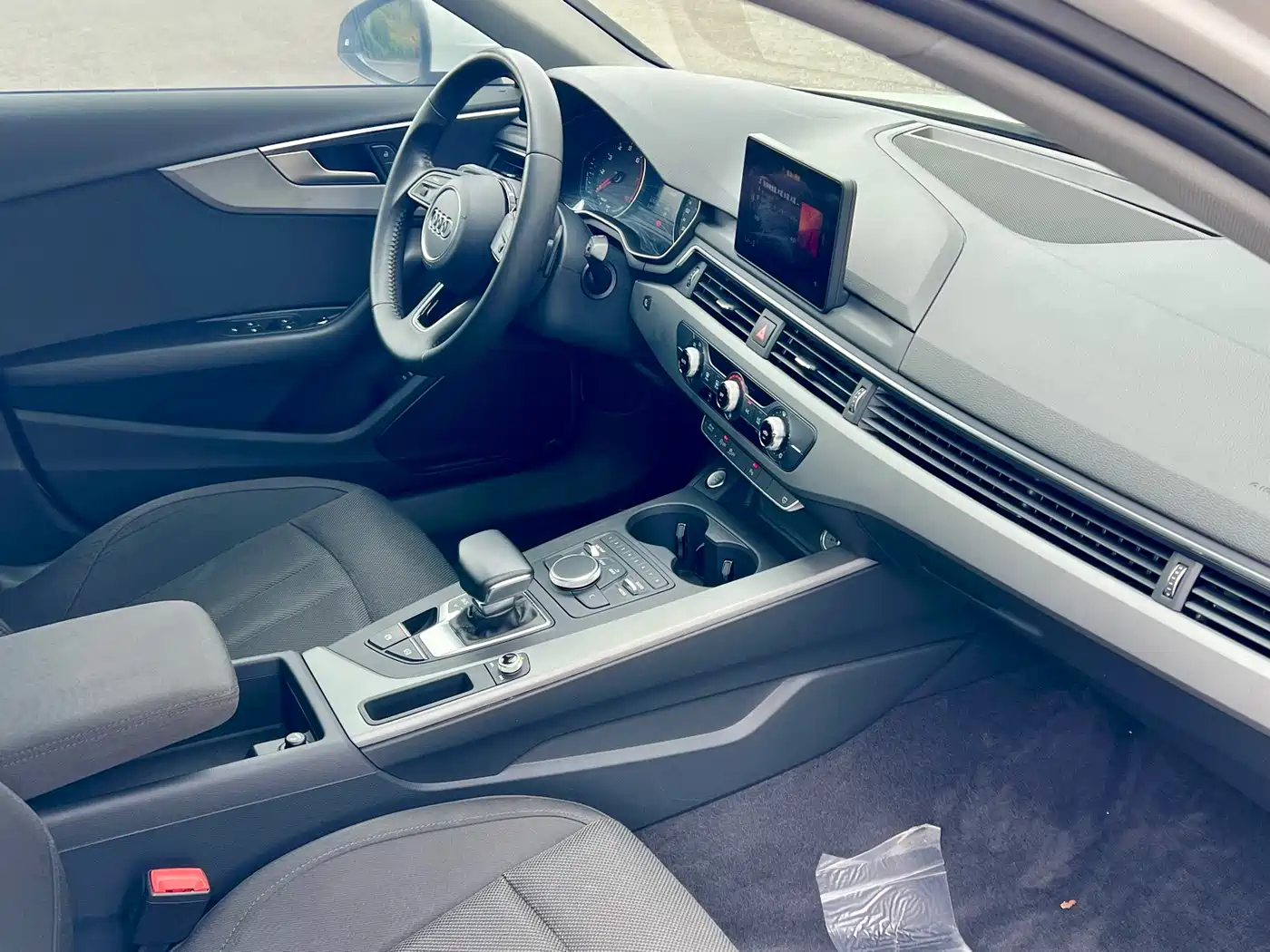 Audi A4L 2019 40 TFSI Progressive (China VI) фото 23