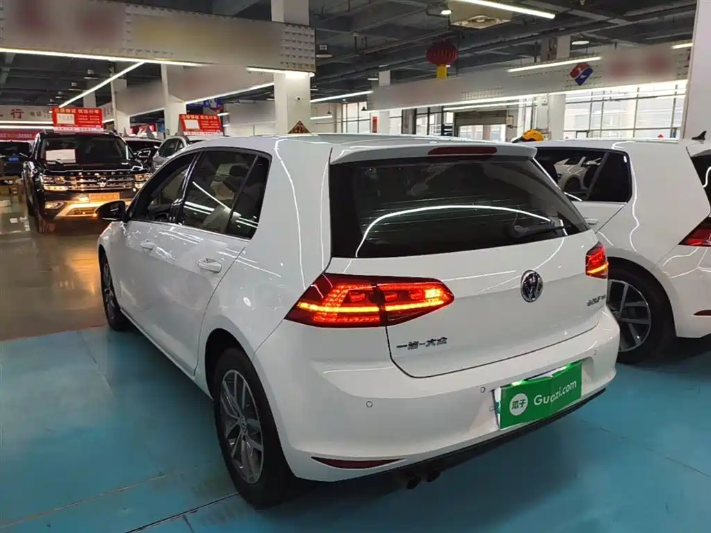 Volkswagen Golf 2016 230TSI Automatic Luxury фото 5