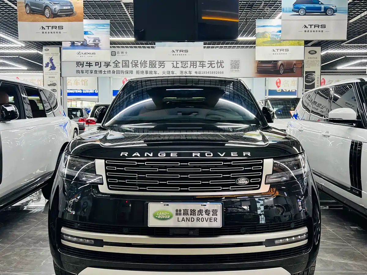 Land Rover Range Rover 2025 3.0 L6 400PS Flourishing Era Extended Wheelbase 7-Seater фото 2