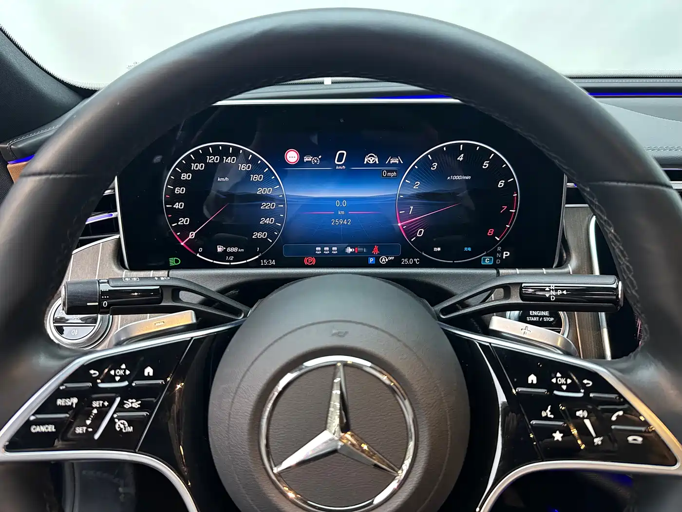 Mercedes-Benz E-Class 2024 E 300 L Fashion фото 3