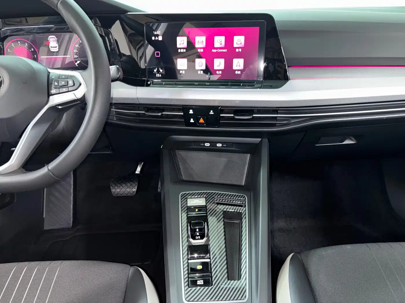 Volkswagen Golf 2021 280TSI DSG Pro фото 12