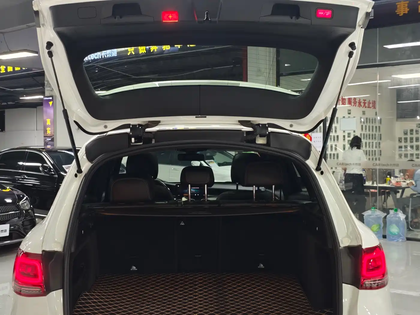 Mercedes-Benz GLC 2020 GLC 260 L 4MATIC Luxury фото 15