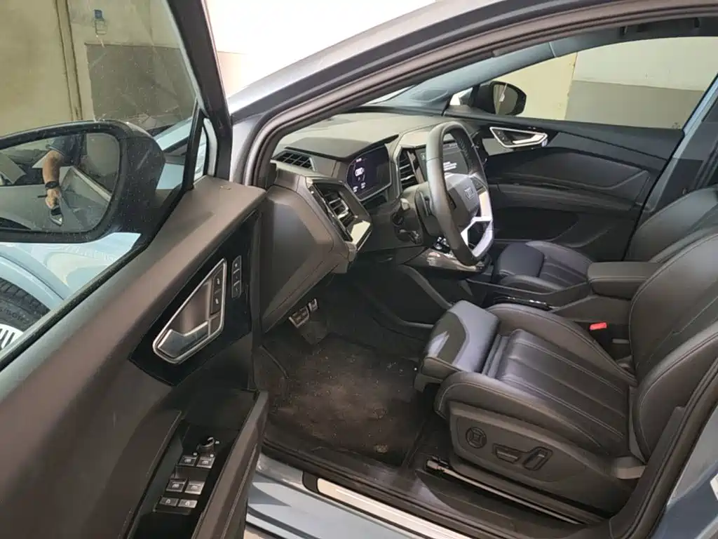 Audi Q4 e-tron 2025 2024 40 e-tron Creation Edition