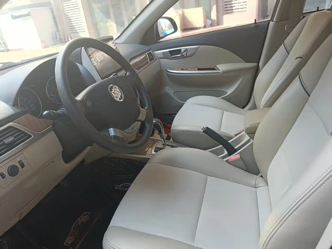 Buick Excelle 2015 1.5L Automatic Classic фото 5