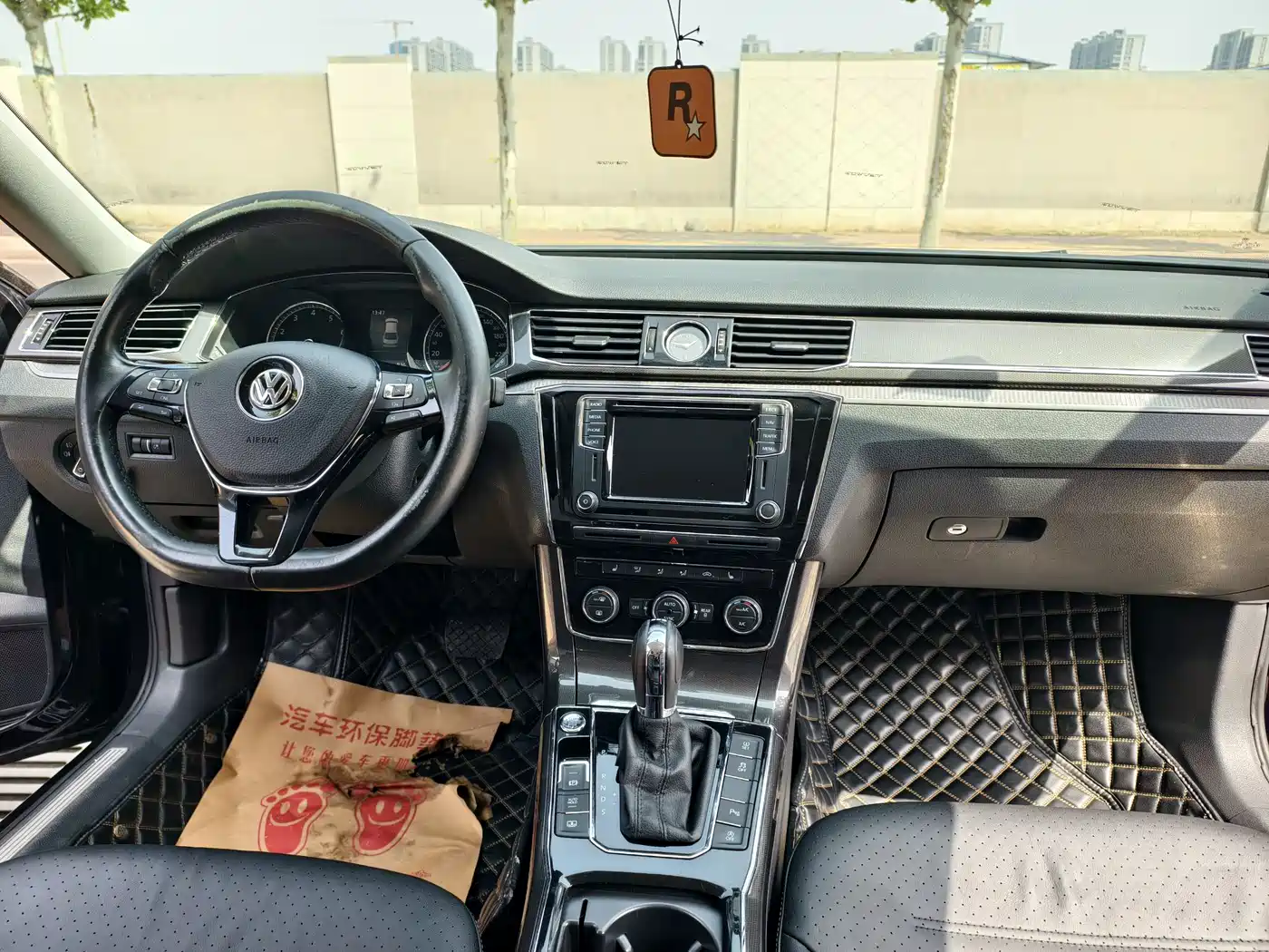 Volkswagen Passat 2016 330TSI DSG Executive Edition фото 9
